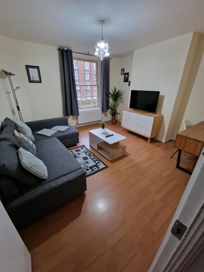 Waterloo - Zone 1 - Spacious One Bedroom Flat ลอนดอน ภายนอก รูปภาพ
